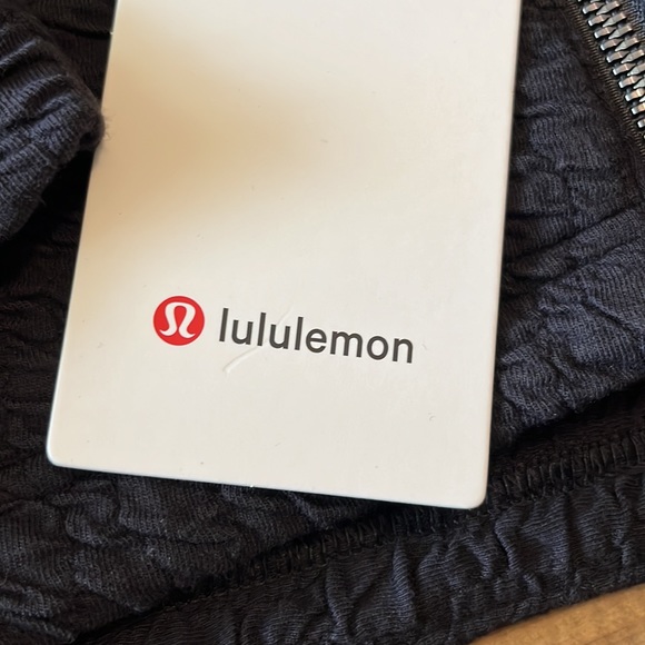 Rippled Full Zip Jacket. - Picture 5 of 6